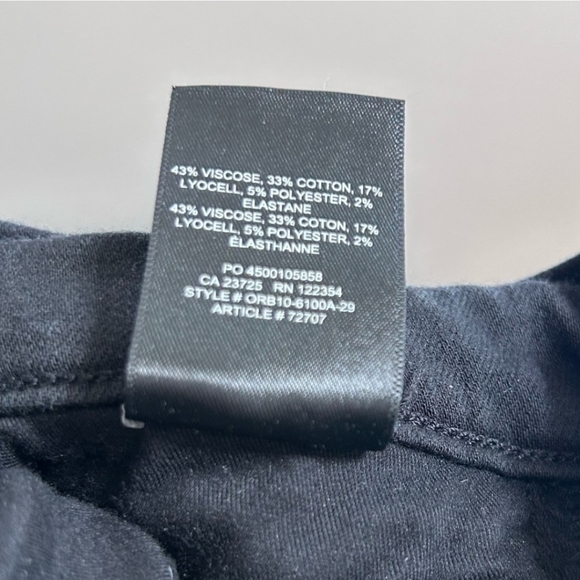 Denim Forum by Aritzia | The Lola High Rise Skinny Crop Raw Hem  | Black Size 29 - Picture 3 of 4